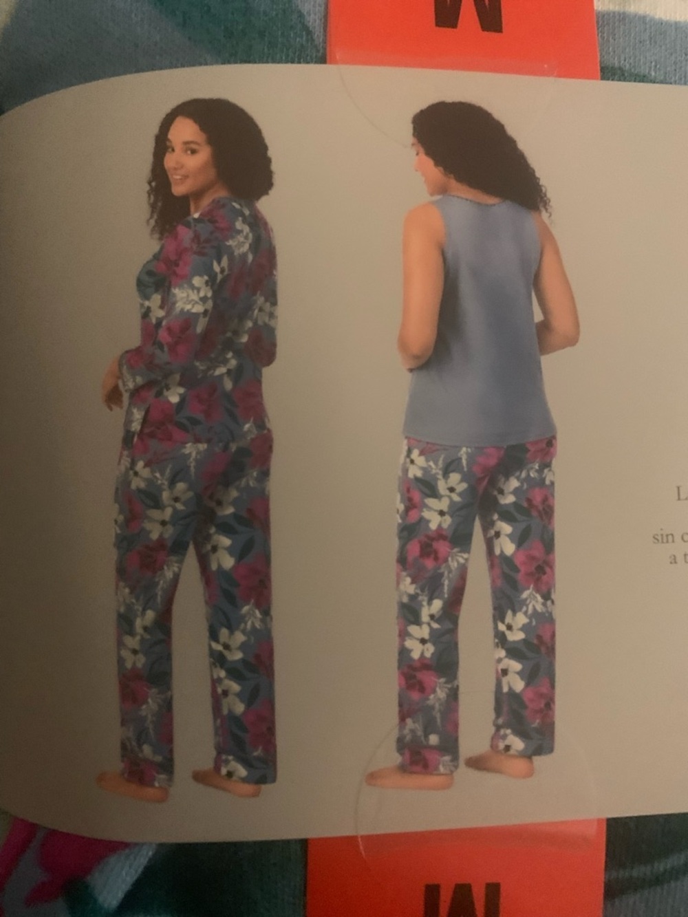 New Midnight by Carole Hochman Blue Floral Women’s Two-Piece Pajama Set. Size M